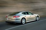 2010-porsche-panamera-rear.jpg